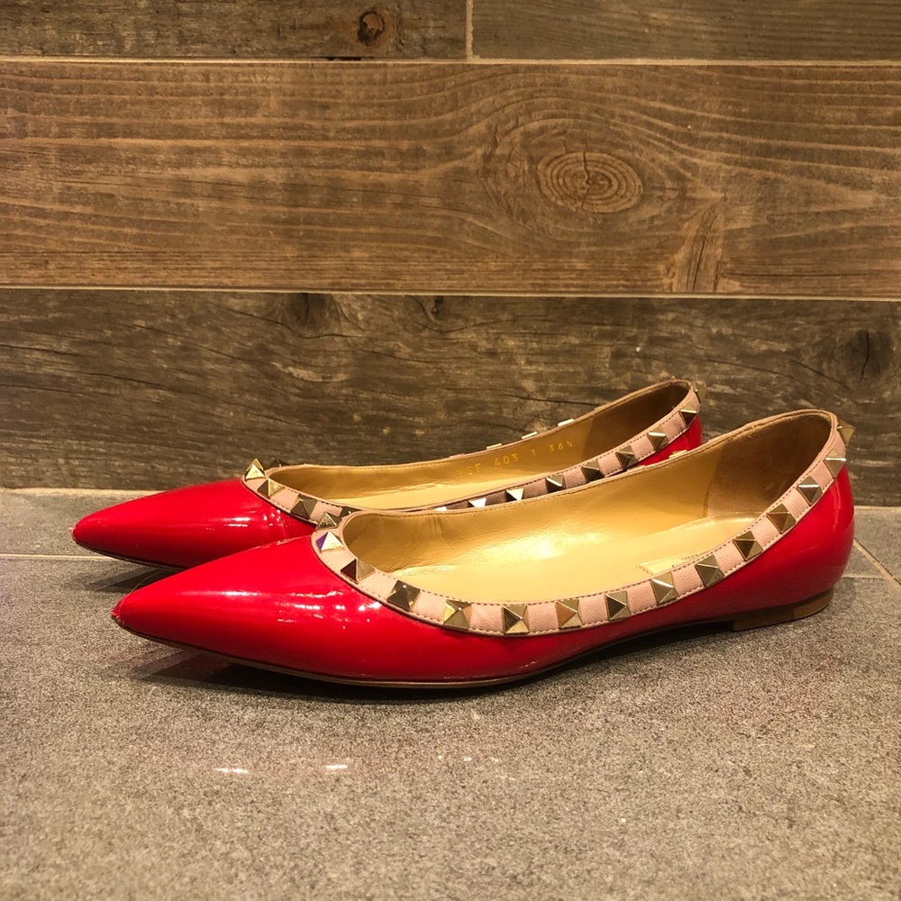 ✨ Valentino Rockstud Flats in Red Patent & Nude Trim — Size 6.5 ✨